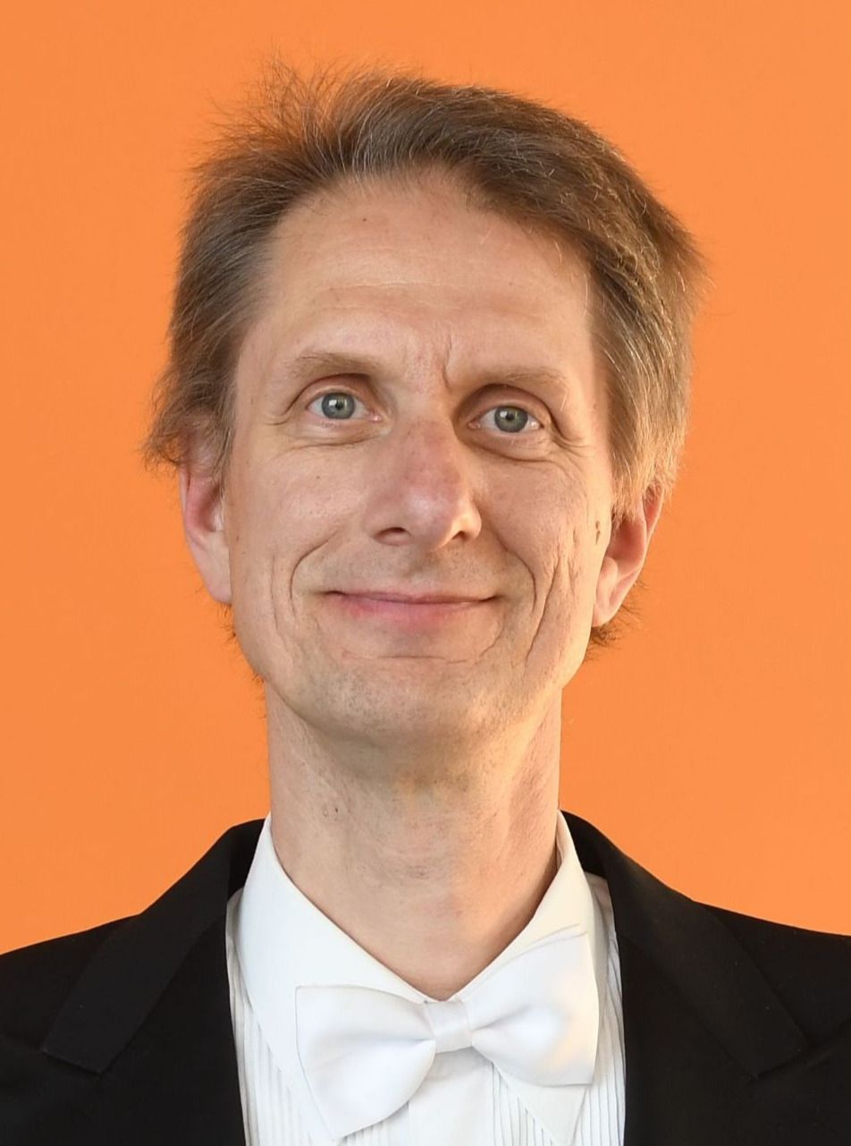Ein Portraitfoto von Christian Topp